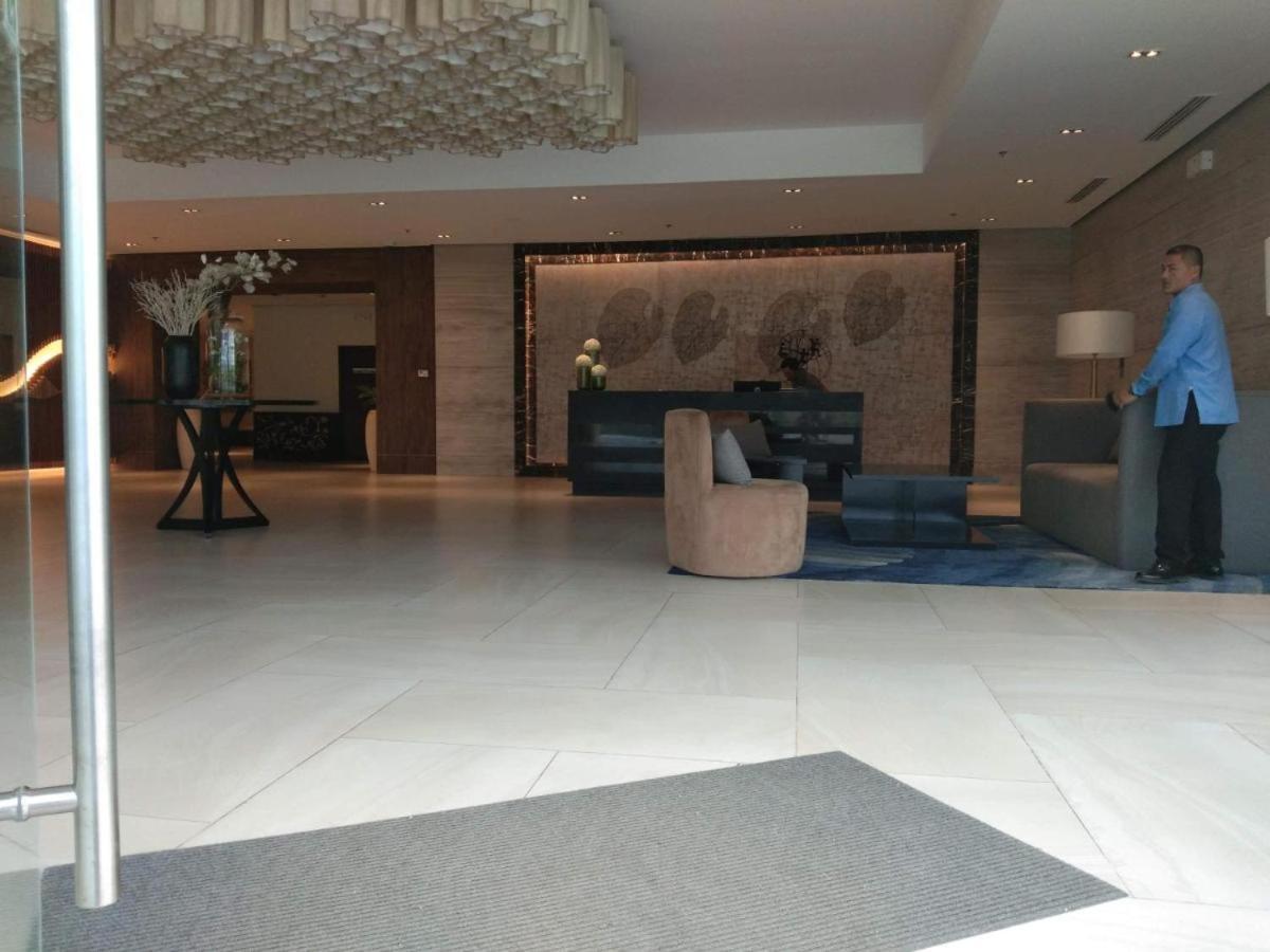 Mactan Newtown Condo With Pool Access Lapu-Lapu City Bagian luar foto