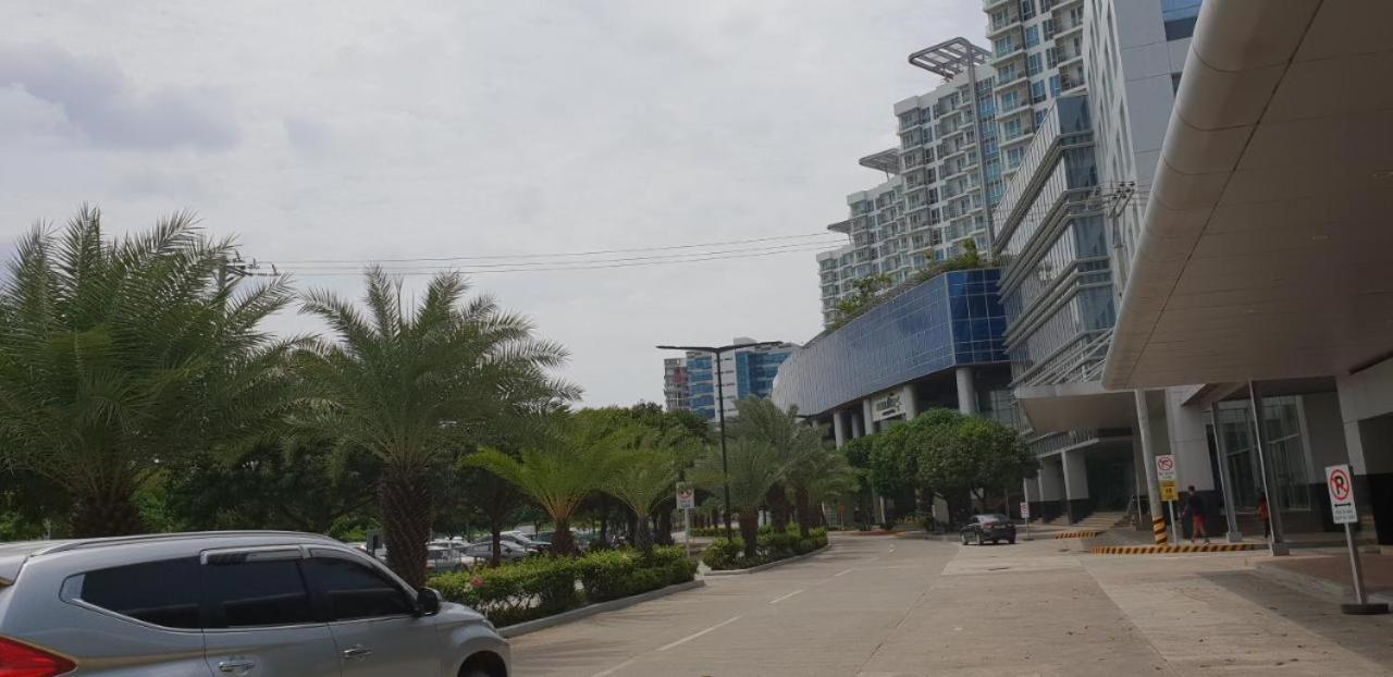 Mactan Newtown Condo With Pool Access Lapu-Lapu City Bagian luar foto
