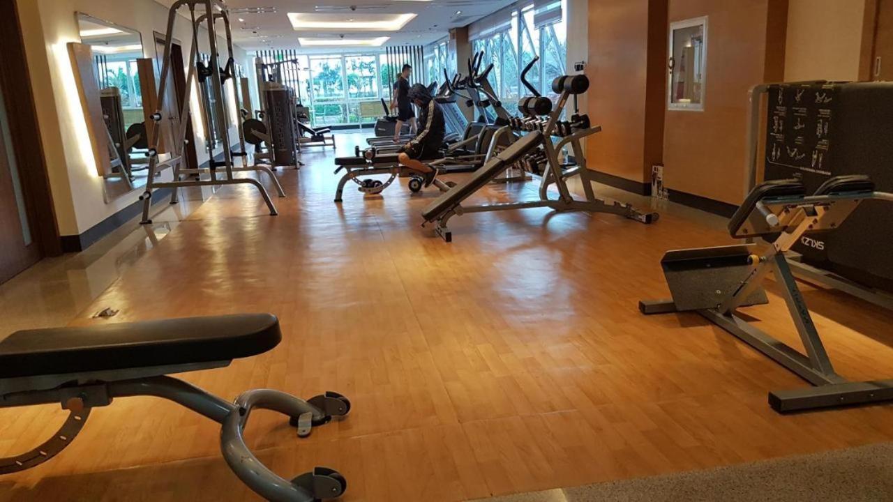 Mactan Newtown Condo With Pool Access Lapu-Lapu City Bagian luar foto