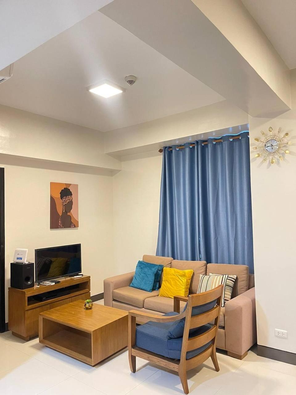 Mactan Newtown Condo With Pool Access Lapu-Lapu City Bagian luar foto