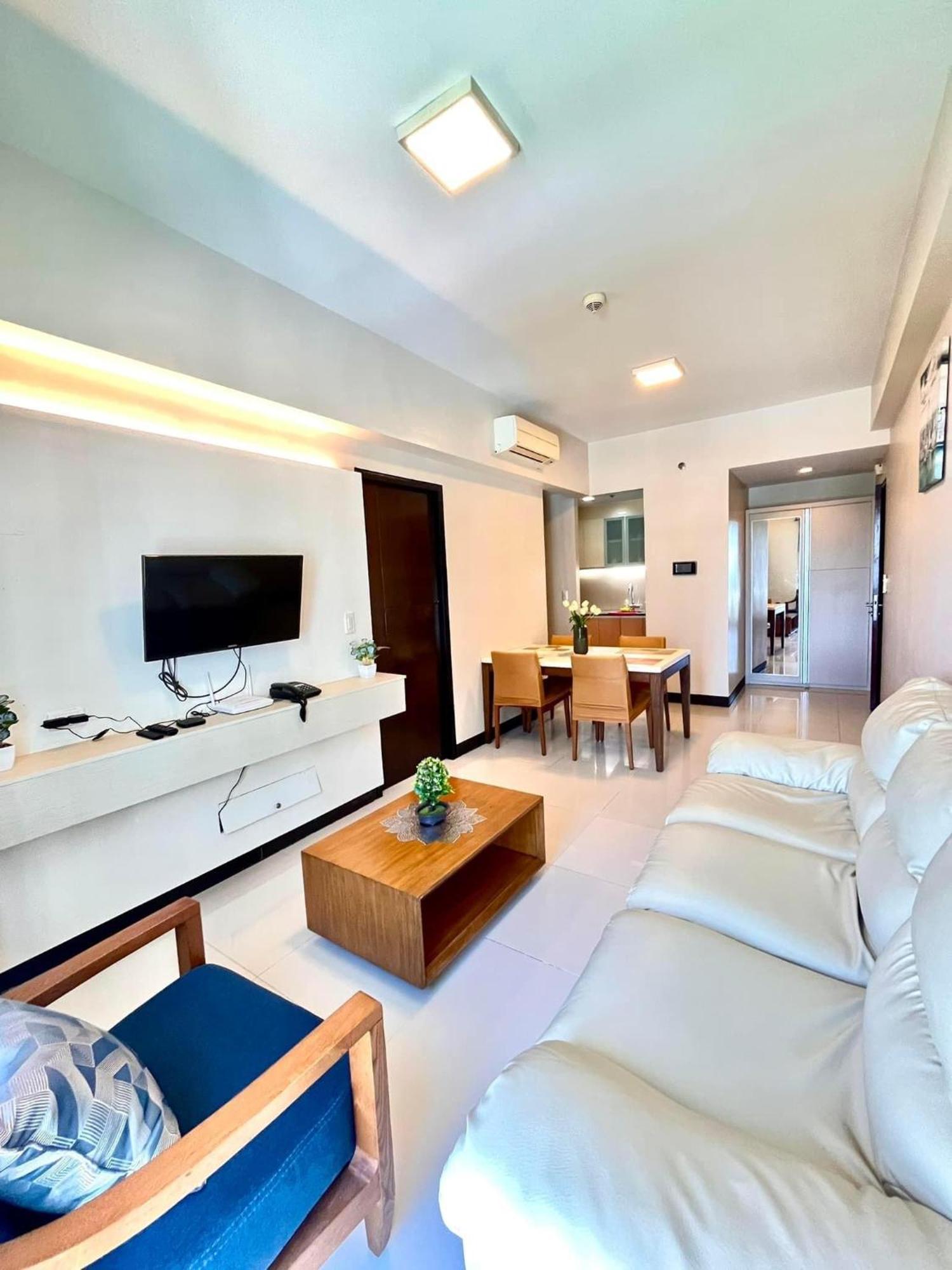 Mactan Newtown Condo With Pool Access Lapu-Lapu City Bagian luar foto