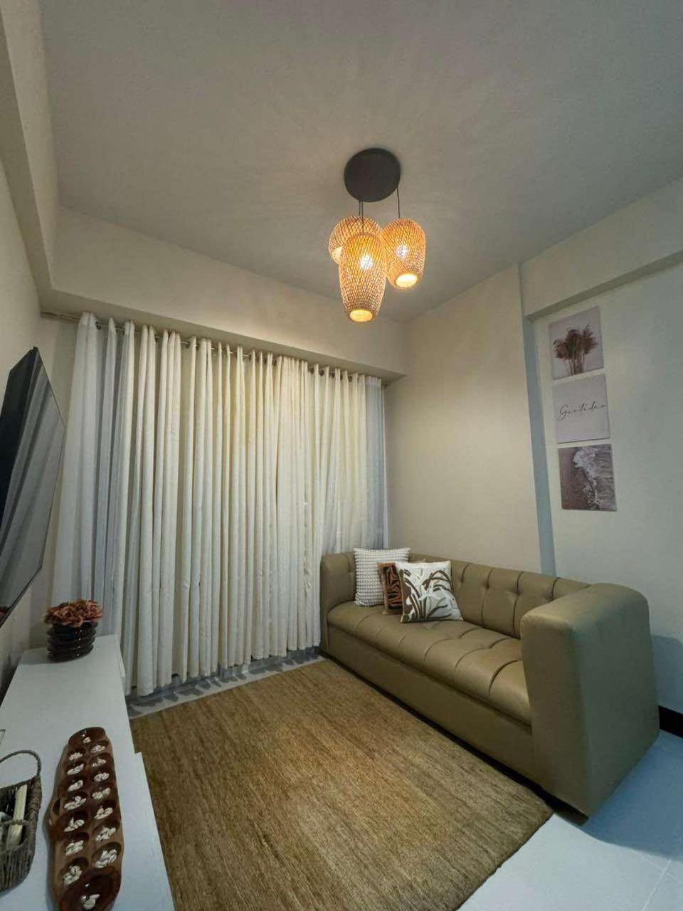 Mactan Newtown Condo With Pool Access Lapu-Lapu City Bagian luar foto